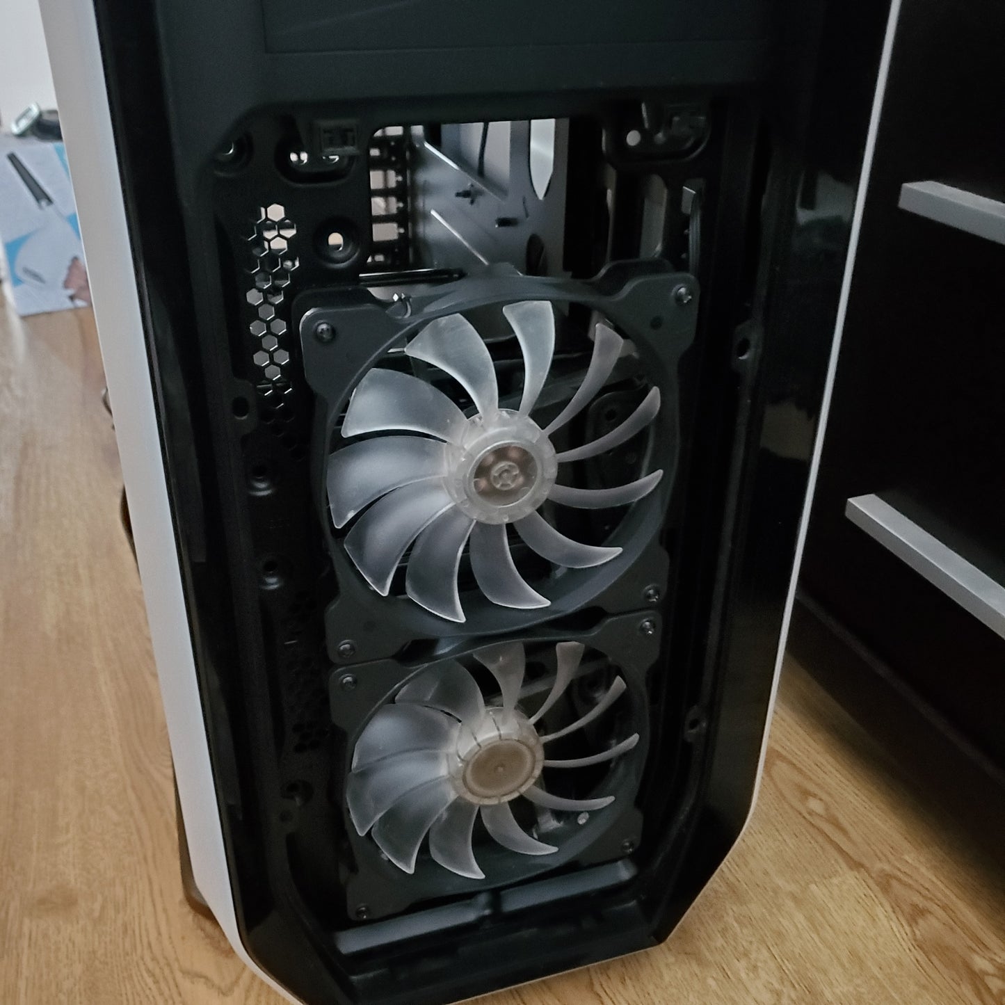 Corsair White Full-Tower PC Case + Corsair HX1200i 80+ Platinum PSU